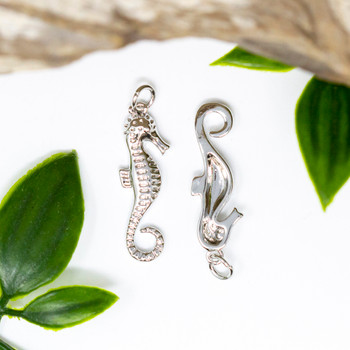 Silver 27x9mm Sea Horse Pendant