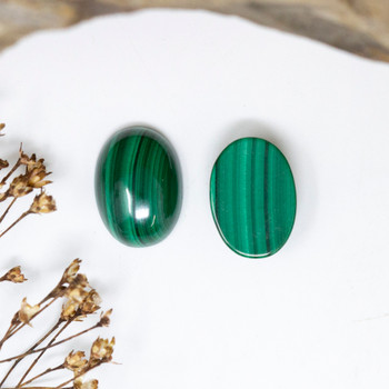 Malachite Polished 10x14mm Oval Cabochon