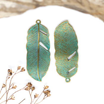 Green Patina Antique Brass Plated Alloy 44x17mm Feather Pendant