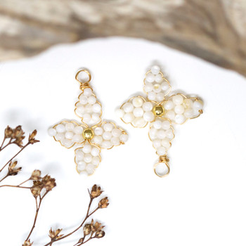 Gold Plated White Shell Flower 20mm Wire Wrapped Pendant