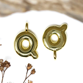 18kt Gold Plated Letter "Q" Charm