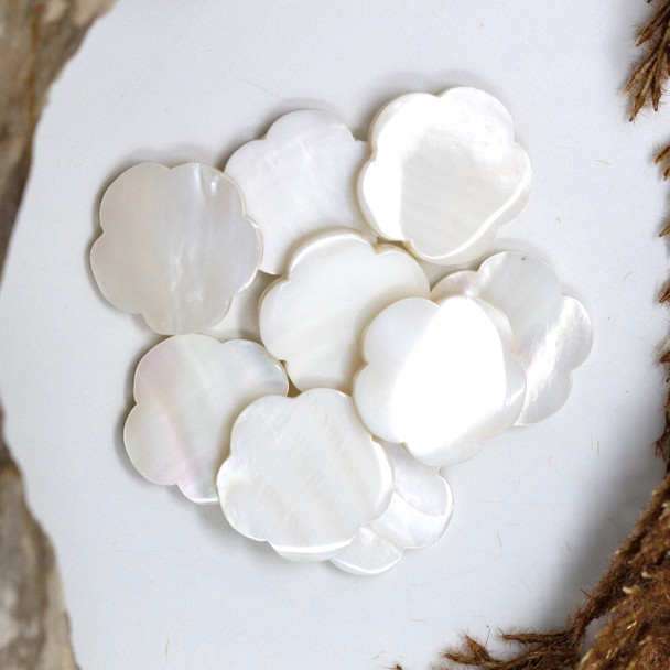 Mother of Pearl Polished 22mm Flower