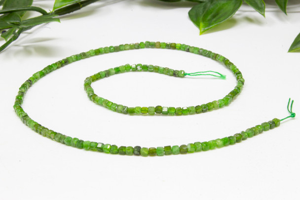 Chrome Diopside Polished 2.5mm Faceted Cube