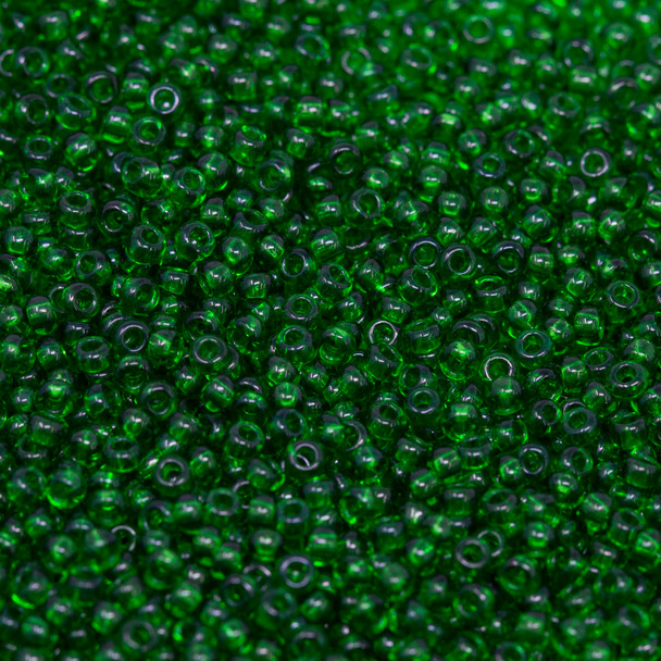 Size 11 Czech Seed Beads -- 136 Kelly Green