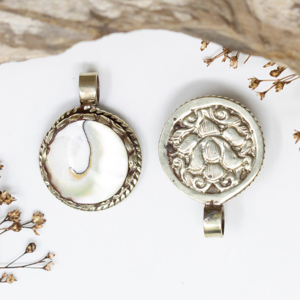 Tibetan Silver Nautilus Shell 24x33mm Pendant