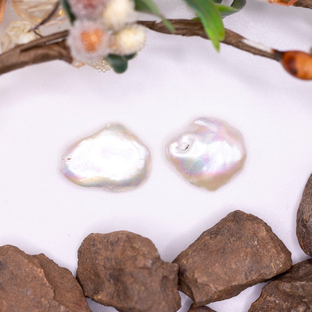 Freshwater Pearl Polished 14-15mm Side Drilled Keshi
