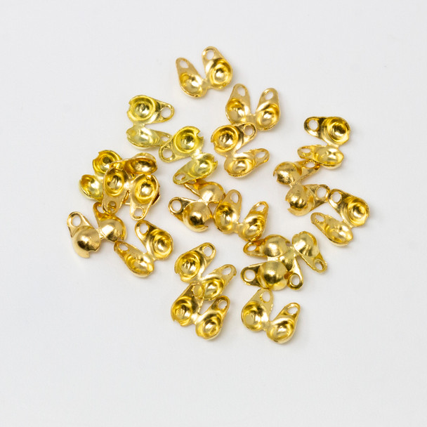 Gold Plated Stainless Steel 3mm Clamshells with 2 Rings - 10 Pieces