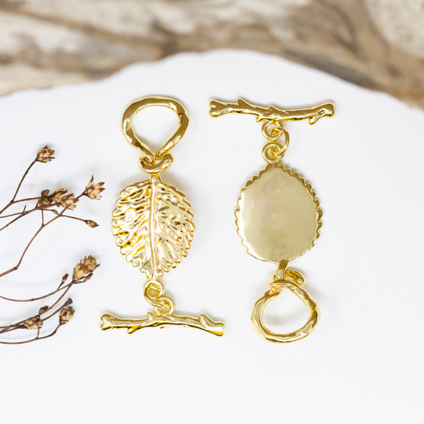 Gold Plated 31x15mm Leaf and Branch Toggle