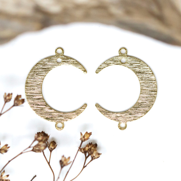 Gold Plated 16.5x22mm Textured Moon Link