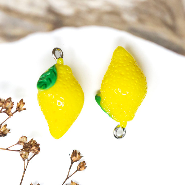 Lemon with Leaf Resin 22x14 Pendant