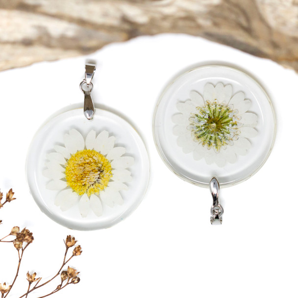 Dried Daisy Flower in Transparent Resin 32mm Pendant