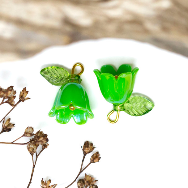 Bell Flower with Resin Leaf 14x10mm Green