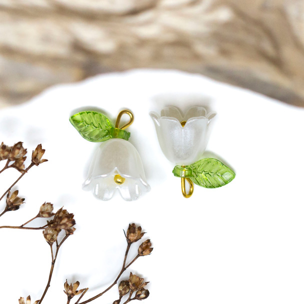 Bell Flower with Resin Leaf 14x10mm White Pearl