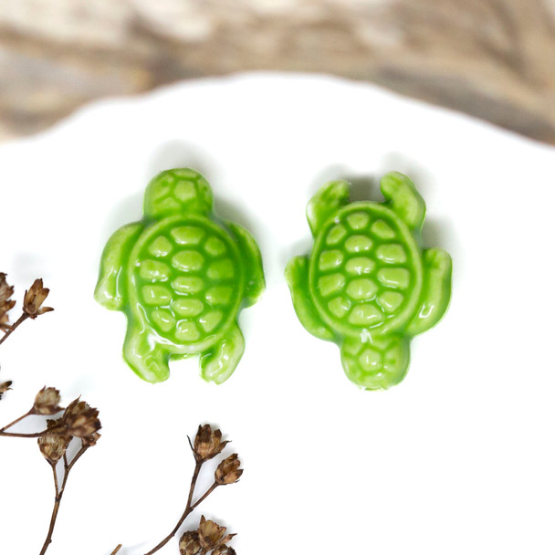 Ceramic 15x19mm Green Turtle Bead
