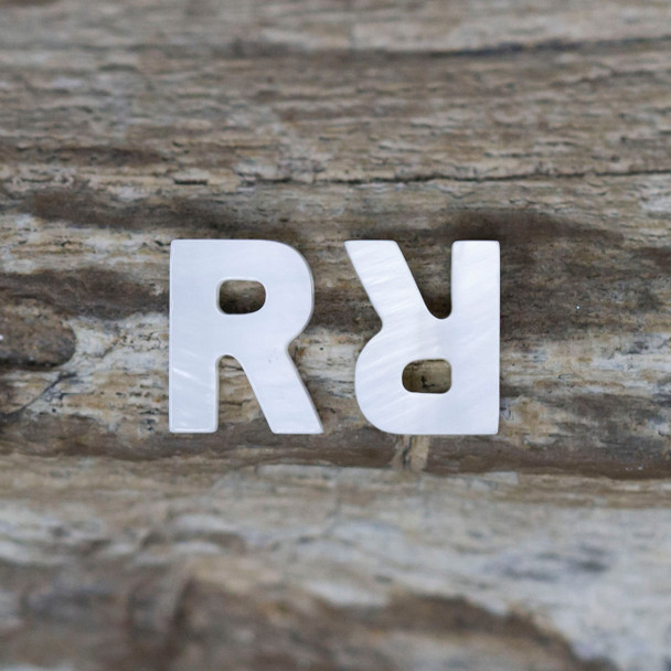 Mother of Pearl Polished 7x10mm Letter R