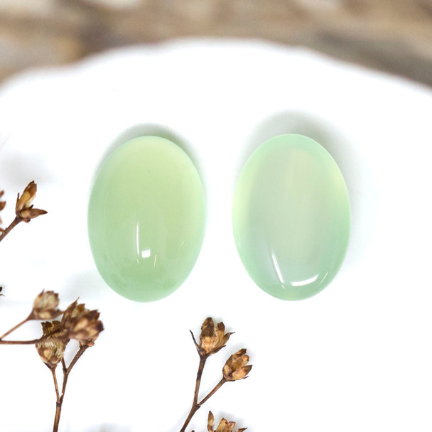 Agate Light Green Polished 10x14mm Oval Cabochon