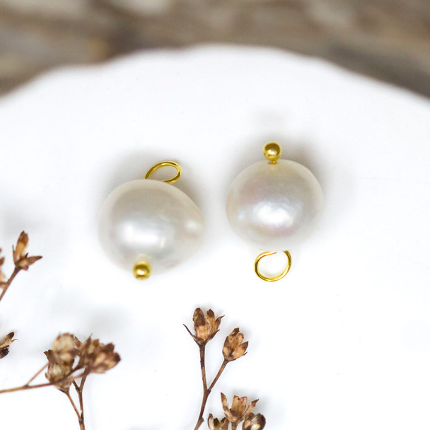 Gold Plated Freshwater Pearl Polished 9mm Charm
