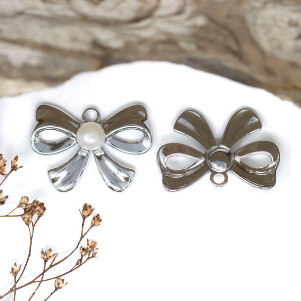Silver Plated 20x28mm Freshwater Pearl Bow Charm