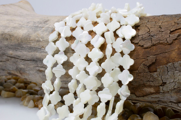 Mother of Pearl Polished 10-11mm Clover