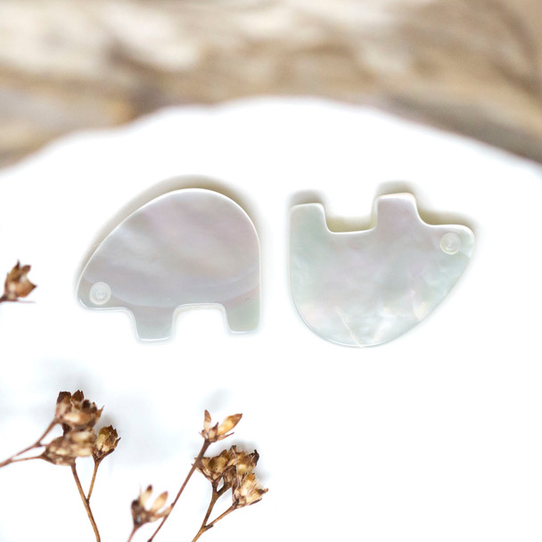Mother of Pearl A Grade Polished 12x15mm Zuni Bear Bead