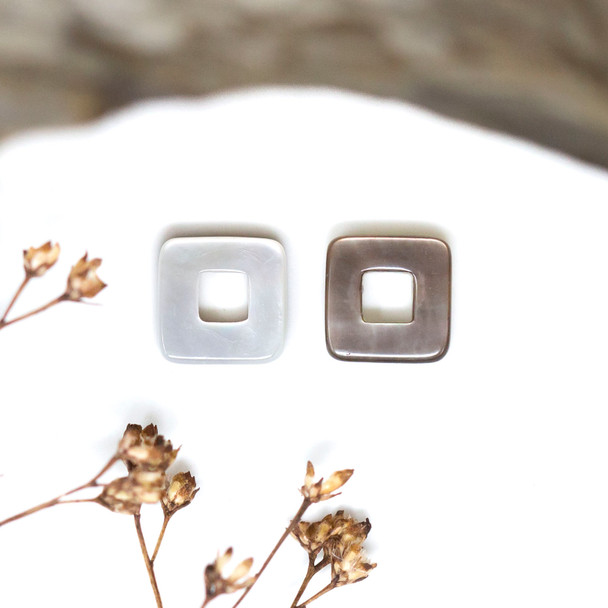 Black Lip Oyster Shell Polished 8mm Open Square Bead