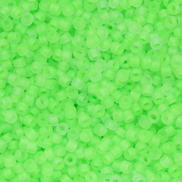 Size 15 Matsuno Seed Beads -- F206B Neon Crystal Matte / Lime Lined