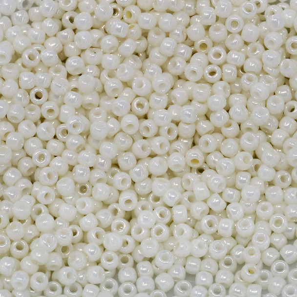 Size 11 Toho Seed Beads -- 421 Ivory Pearl