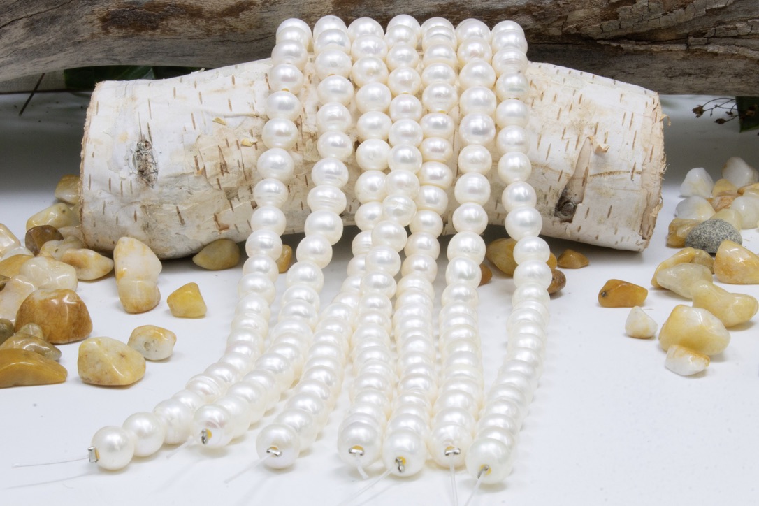 Strand Freshwater Pearls 10, White Freshwater Pearls