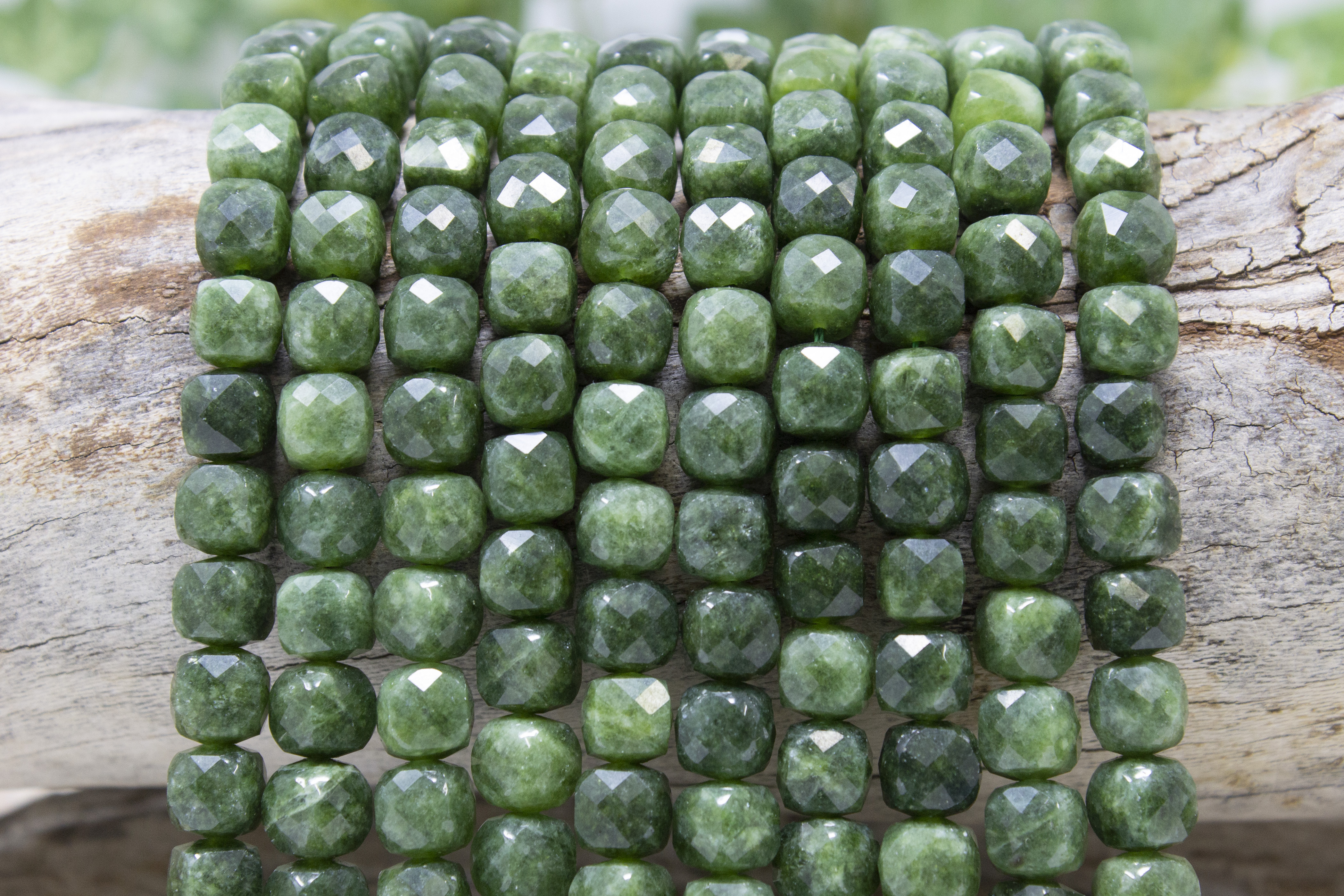 Dyed Green Quartz Polished 8mm Faceted Cube