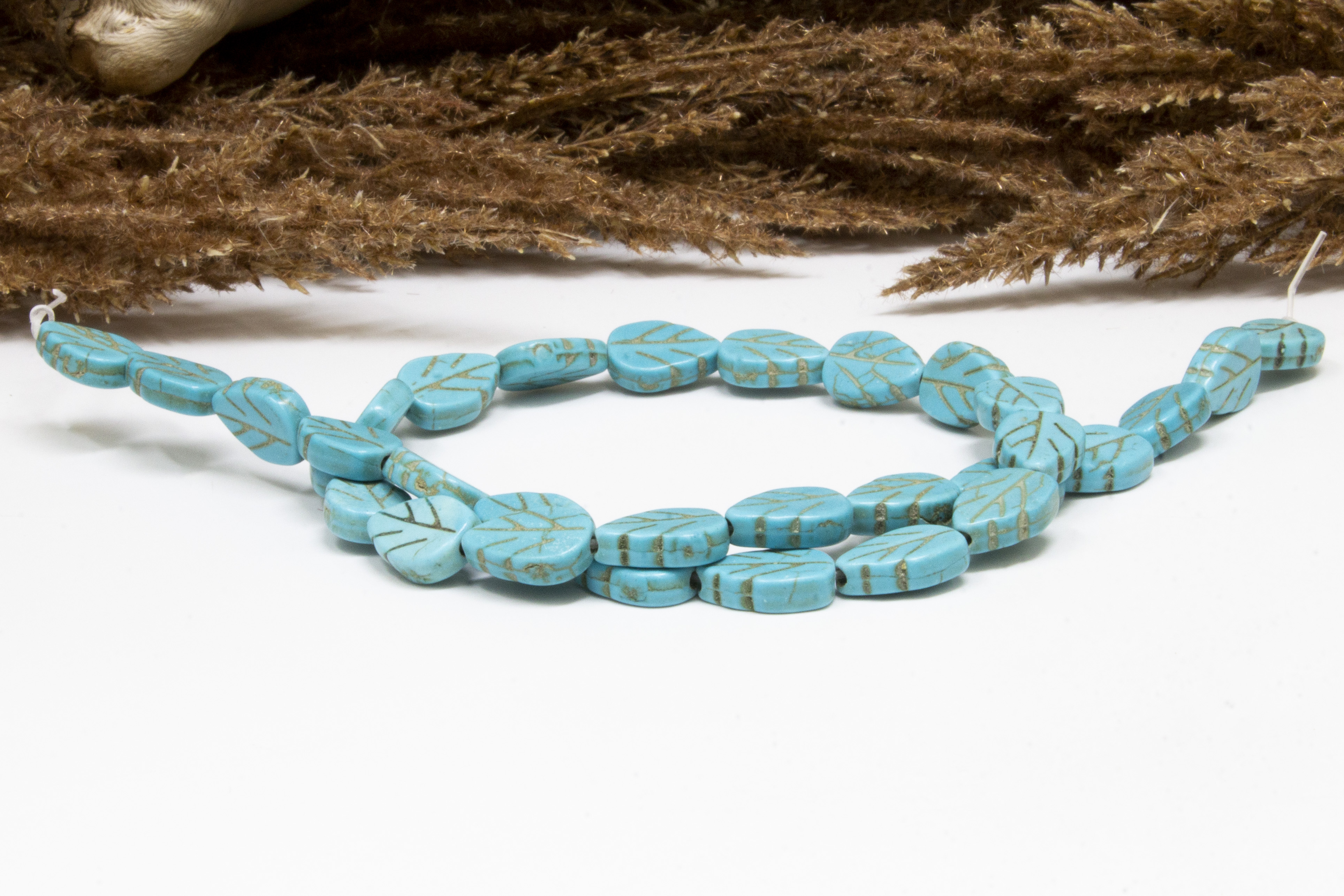 瑪瑙 Magnesite Polished Turquoise 9x13mm Leaf