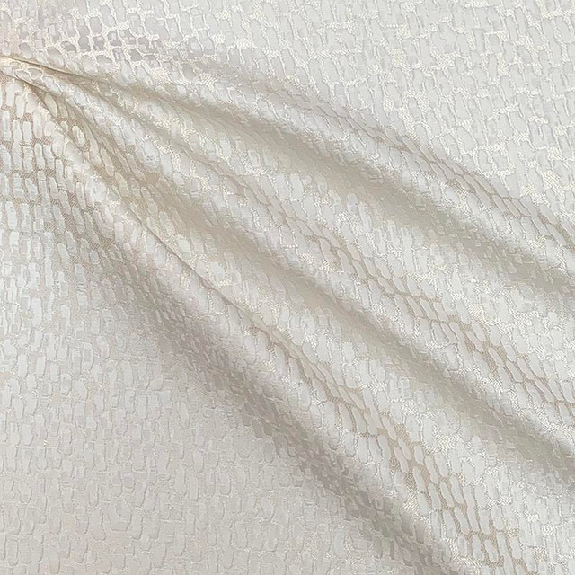 Magnolia Fabric Shonda Snow - 100% Poly India 25000 Horizontal: 0 and Vertical: 0 55" - My Fabric Connection -