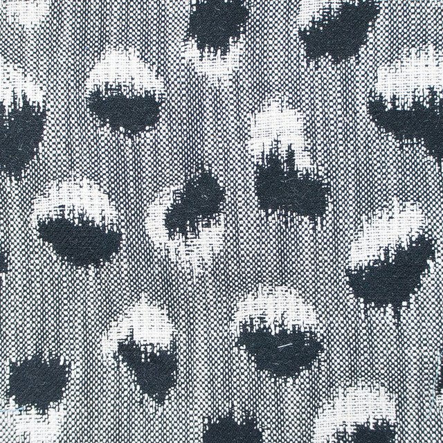 Gaston Y Daniela Fabric Castilla Black GASTON NUEVO MUNDO COTTON - 45%;VISCOSE - 44%;LINEN - 11% Turkey HEAVY Horizontal: 6.75 and Vertical: 6.75 54.25 - My Fabric Connection -