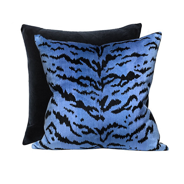 Scalamandre
 Pillow Tigre/Indus Blue & Black Pillow 69% VISCOSE / 18% POLYESTER /|13% COTTON|60% SILK / 27% COTTON / 13% POLYESTER USA </p><p>Repeat: H: , V: - My Fabric Connection -