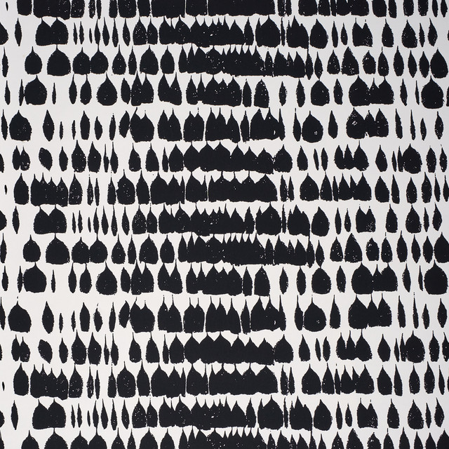 Schumacher Wallcovering Queen Of Spain Black 5005881 Wallcovering Paper UNITED KINGDOM </p><p>Repeat: H: HORZ. 48" (122CM) , V: VERT. 36" (91CM) 49 - My Fabric Connection - Schumacher Wallcovering Queen Of Spain Black 5005881 Wallcovering Paper UNITED KINGDOM </p><p>Repeat: H: HORZ. 48" (122CM) , V: VERT. 36" (91CM) 49 - My Fabric Connection -