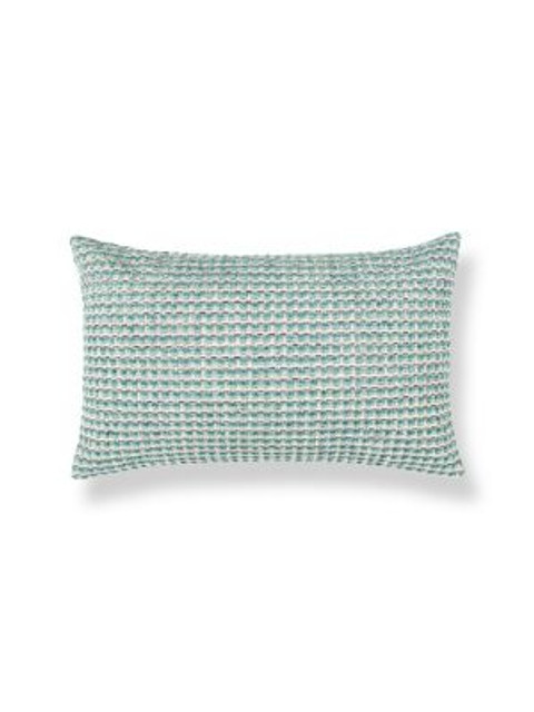 Scalamandre Pillows Heatherton Pillow 14 X 22 - Aquamarine HNLBDK273330012 COLOR POP 61% RECYCLED ACRYLIC 38% POLYESTER 1% VISCOSE U.S.A. Horizontal: and Vertical: 0 - My Fabric Connection - Scalamandre Pillows Heatherton Pillow 14 X 22 - Aquamarine HNLBDK273330012 COLOR POP 61% RECYCLED ACRYLIC 38% POLYESTER 1% VISCOSE U.S.A. Horizontal: and Vertical: 0 - My Fabric Connection -
