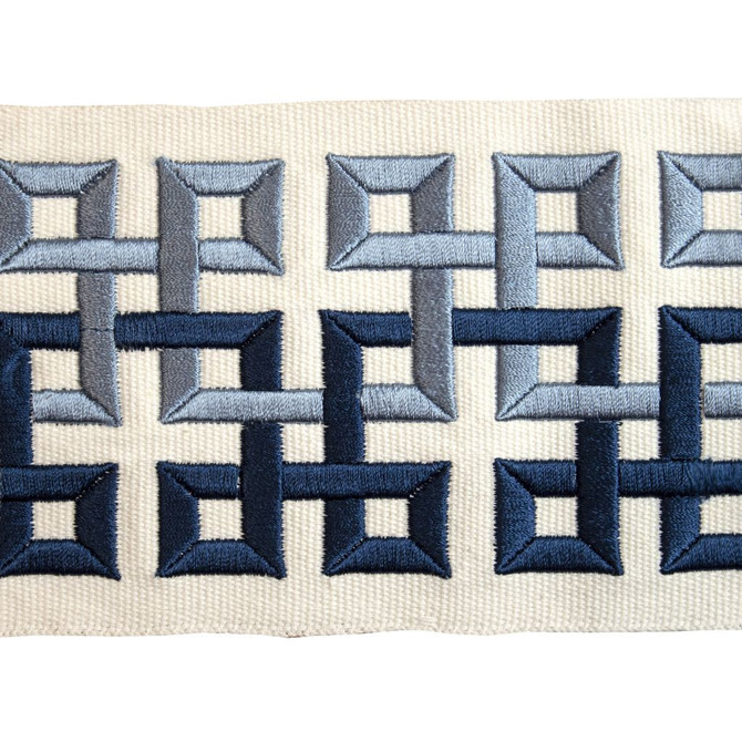 RM CoCo Trim BD127 Border 4" Britannia Creative Threads III 100% Cotton Base 100% Rayon Embroidery See Sample 0 Horizontal: 4 and Vertical: 2.5 4 - My Fabric Connection -