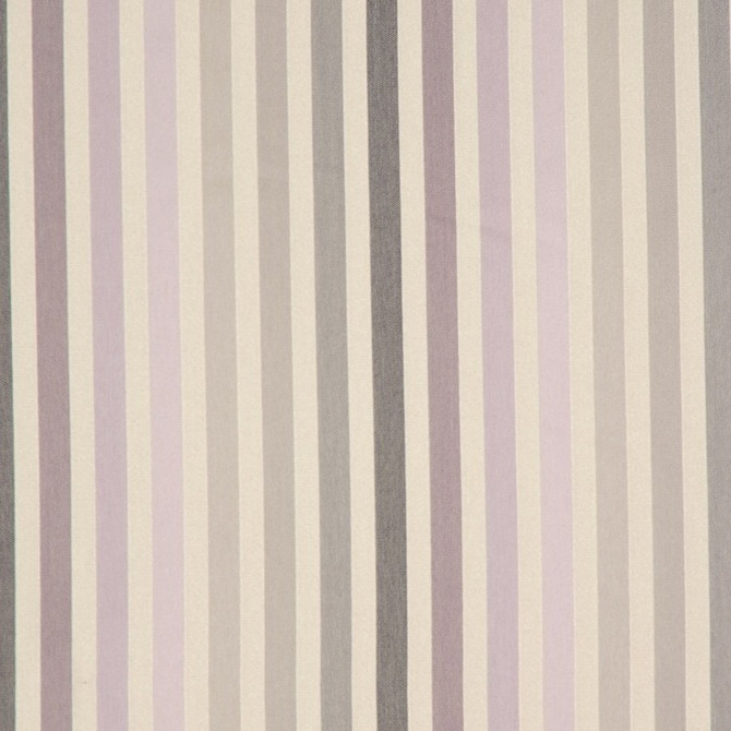 A0180 98 by RM CoCo Persian Plum 61% Polyester 39% Viscose Italy - H: 4.25 ,V: 4.25