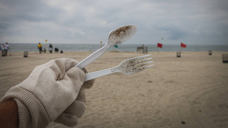 Victoria is banning single-use plastic straws, plates and cutlery by 2023