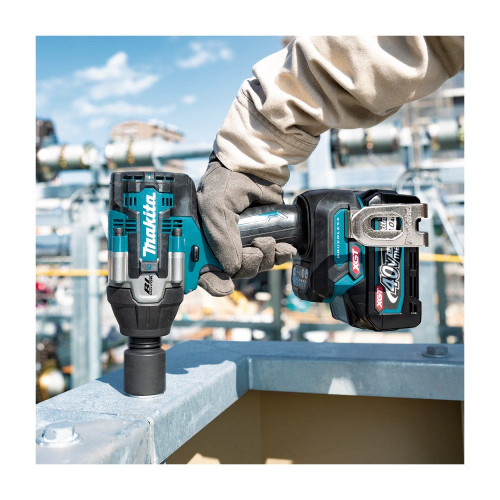 Makita 40V Max XGT Brushless Cordless Impact Wrench Kit