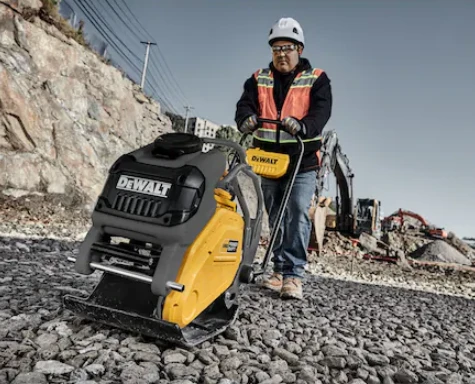 DeWalt POWERSHIFT Forward Plate Compactor Kit