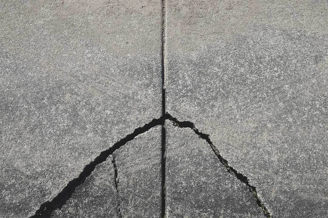 Green Concrete Cutting Explained: Timing, Tools, and Common Mistakes