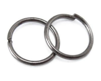LAST STOCK: 10gms - Brass Jump Rings, Close but Unsoldered, Black, about 8mm in diameter, 1mm thick