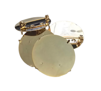 LAST STOCK: 8 Brooches with 4 prong setting and Pin - 25mm round - Gold Plate