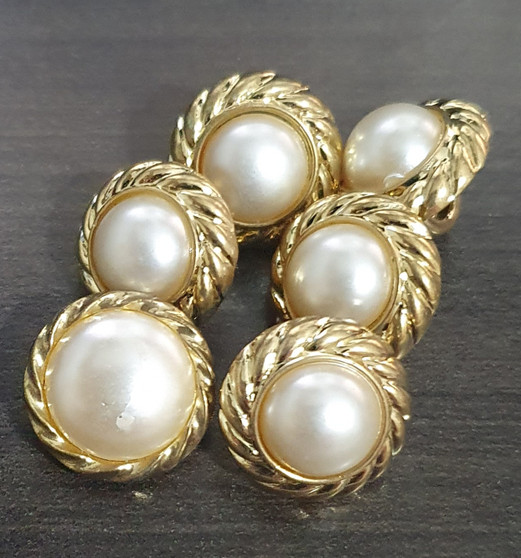 Acrylic Button Clasp (shank Button) - Gold & Pearl White Round - 6pk - 14mm diameter