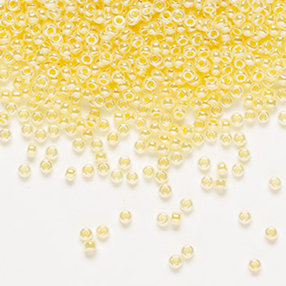 11-516 - 11/0 - Miyuki - opaque light daffodil lined luster alabaster - 25gms - Glass Round Seed Bead