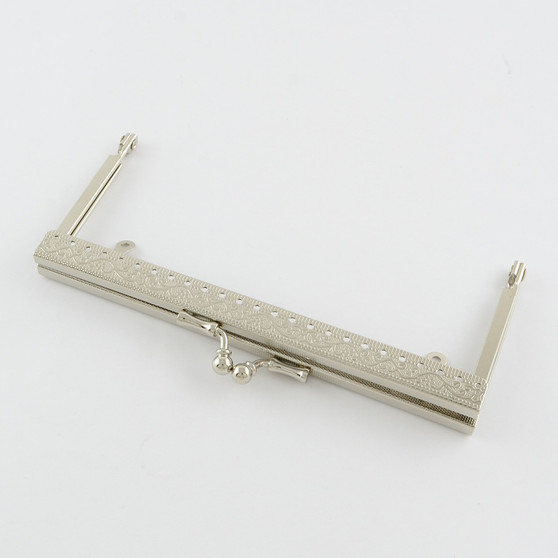 LAST STOK: 1x Iron Flower Purse Frame 150mm x 78mm x 13mm - platinum