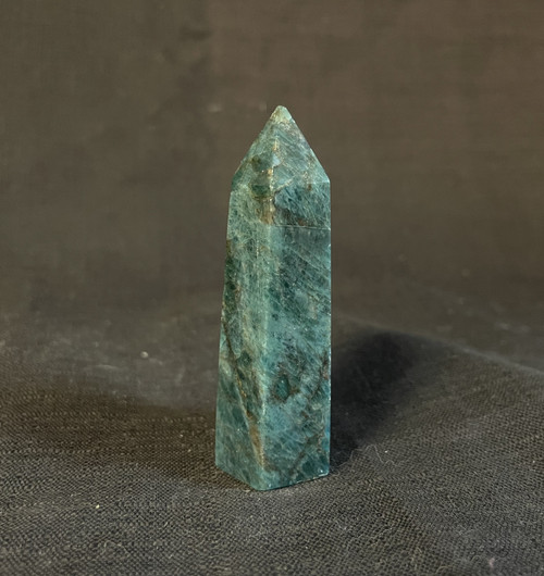 Blue Apatite Point 61g