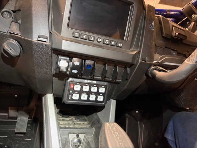GG Light 8 Switch Panel Mount | UTV Wolfpack