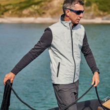 Pilot Gilet - CC92G-GRE15-LIFESTYLE-1.jpg