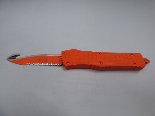 MICROTECH KNIVES COMBAT TROODON FRAG HS RESCUE CERAKOTE ORANGE HANDLE ORANGE FULL SERRATED EDGE DOWN